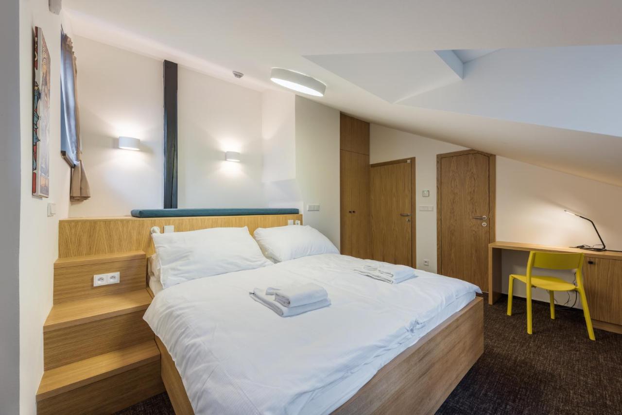 Fancy Apartments By Prague Castle المظهر الخارجي الصورة